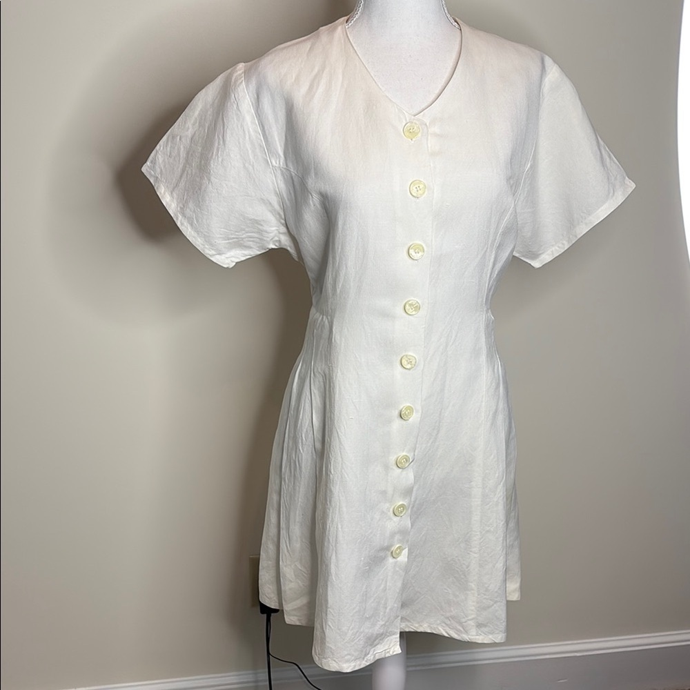 Rayon & Ramie White Button-Up Pleated Dress. Vintage Jennifer Eden. 11/12